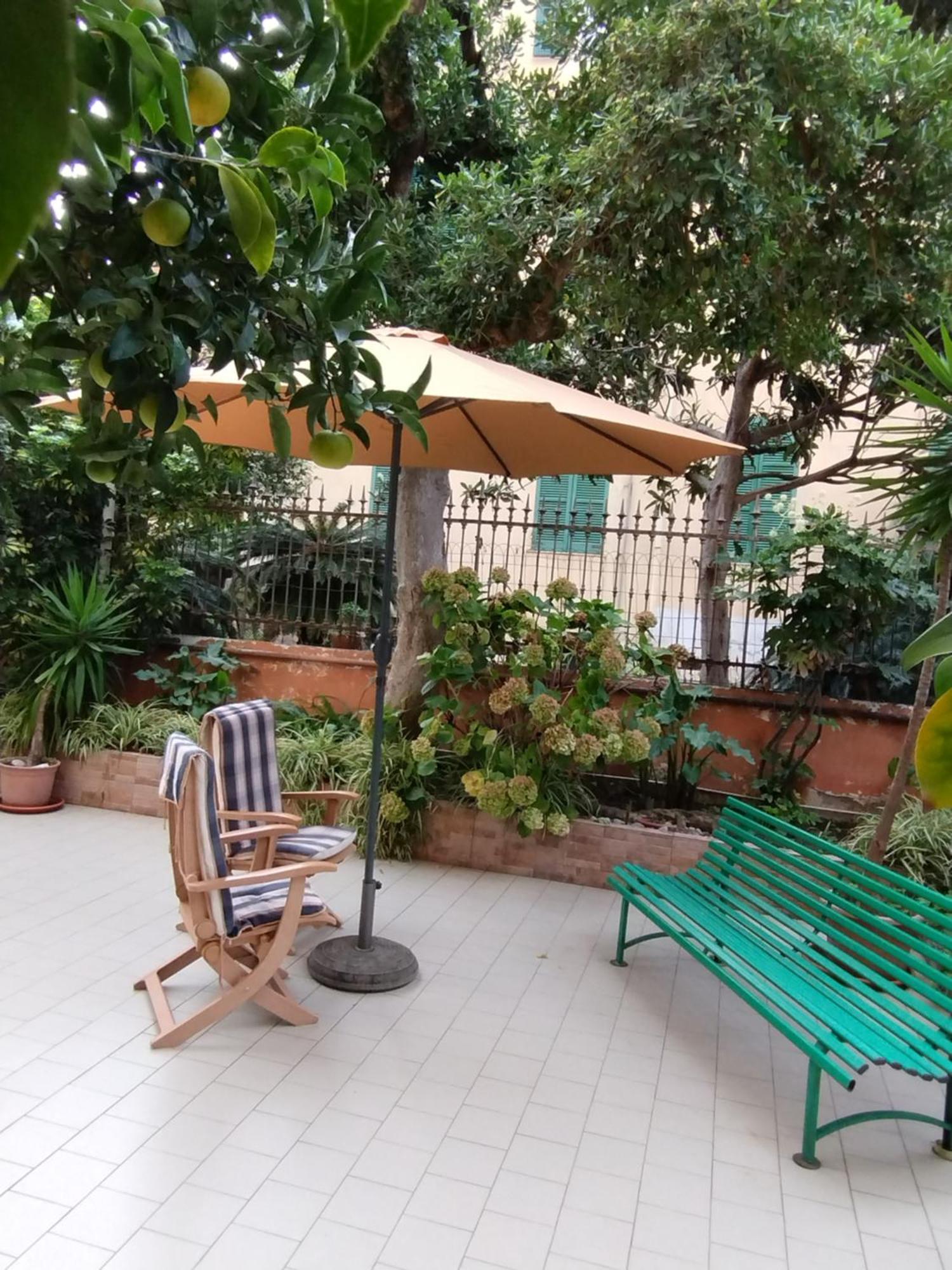 Hotel Della Piazzetta Varazze Exterior photo